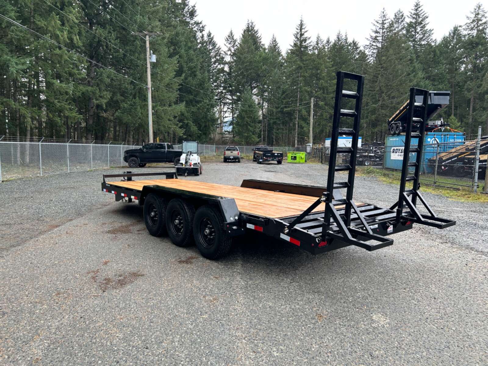 Photo of 2025 Southland 20' + 2' TRI AXLE 22,000LB GVW EQUIPMENT TRAILER