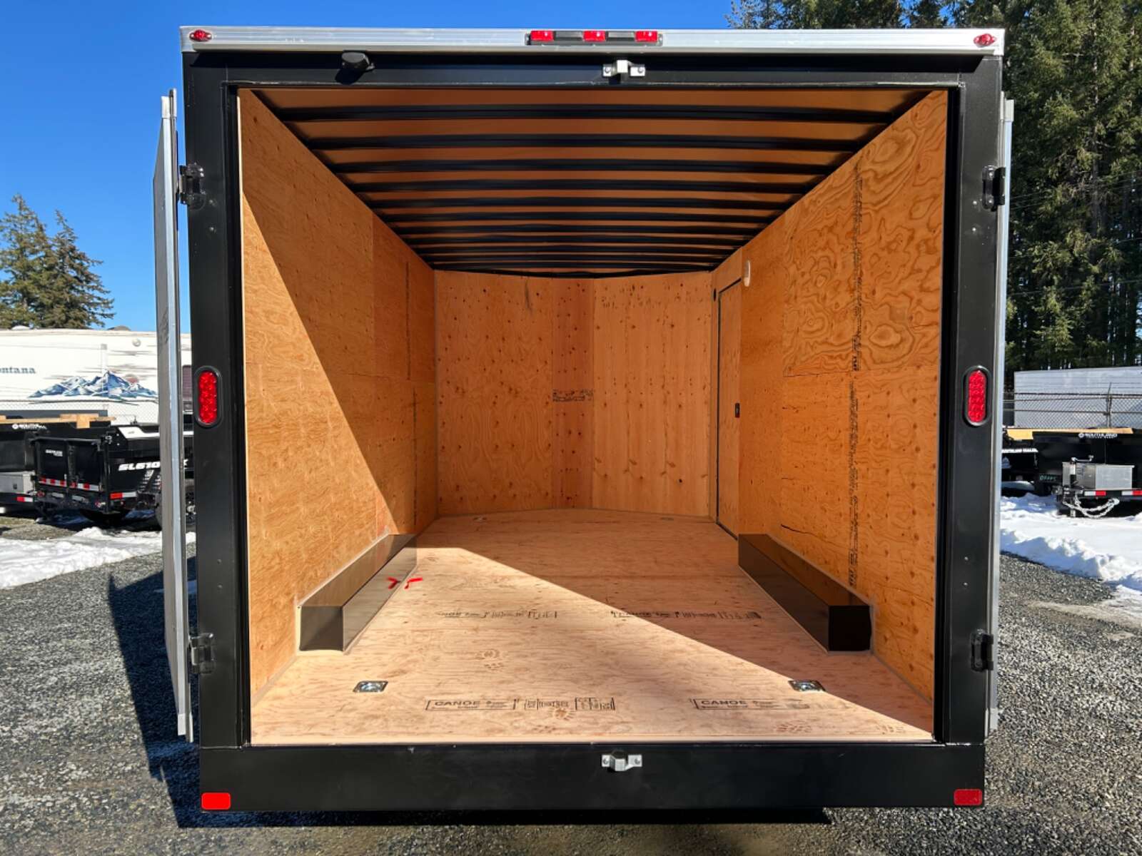 Photo of 2025 Royal Cargo 8.5X16+V 11,400LB GVW - BARN DOORS - 86" INTERIOR