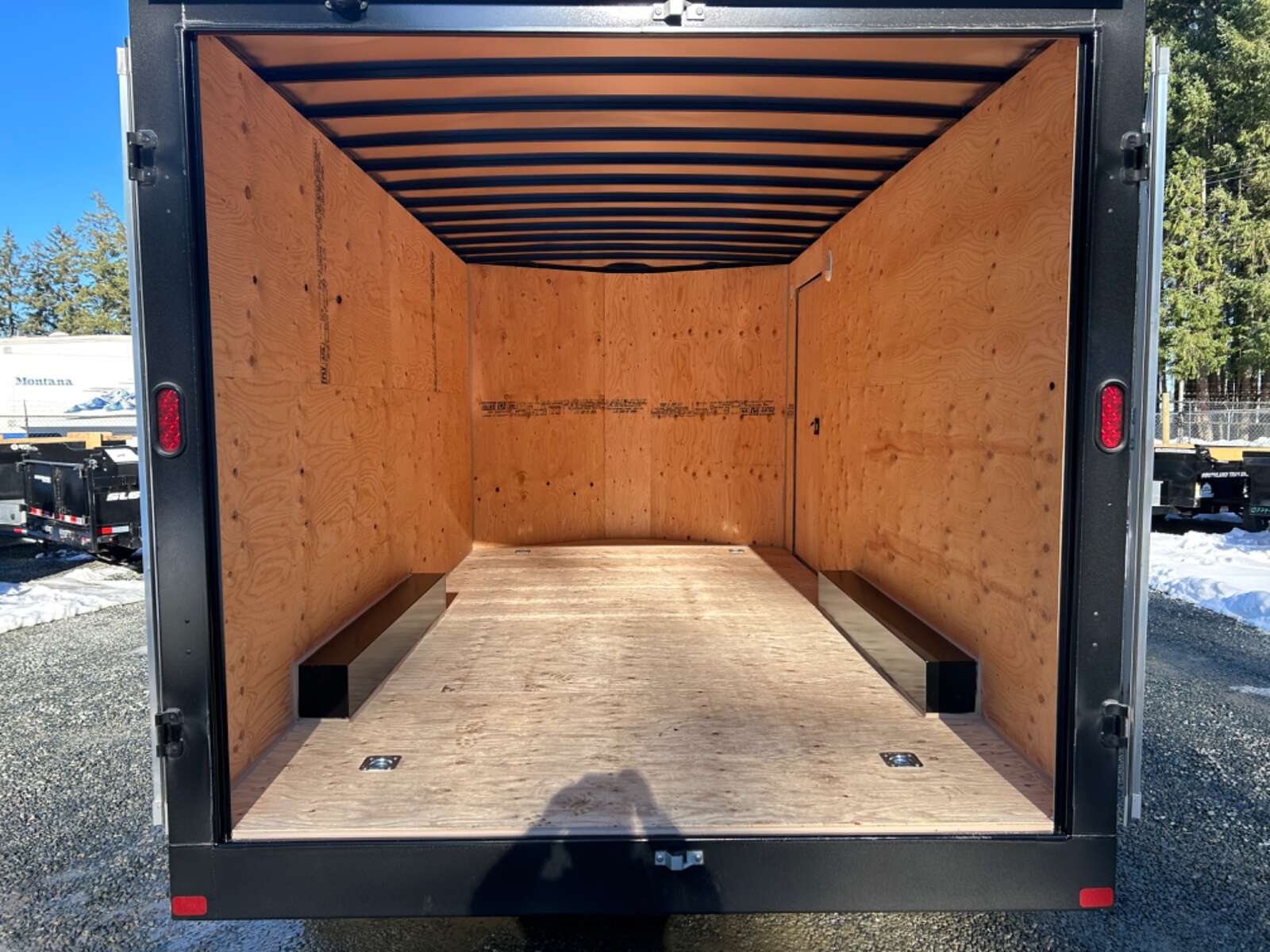 Photo of 2025 Royal Cargo 8.5X16+V 11,400LB GVW - BARN DOORS - 86" INTERIOR