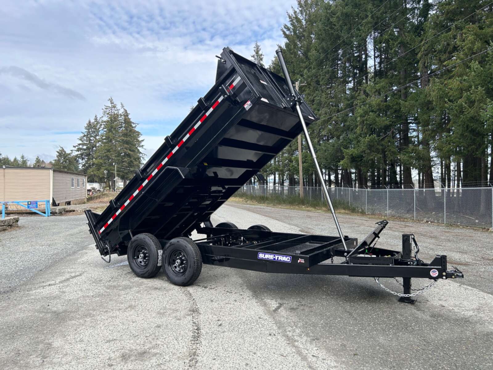 Photo of 2025 Sure-Trac 7X14 15,500LB GVW Telescopic Dump Trailer