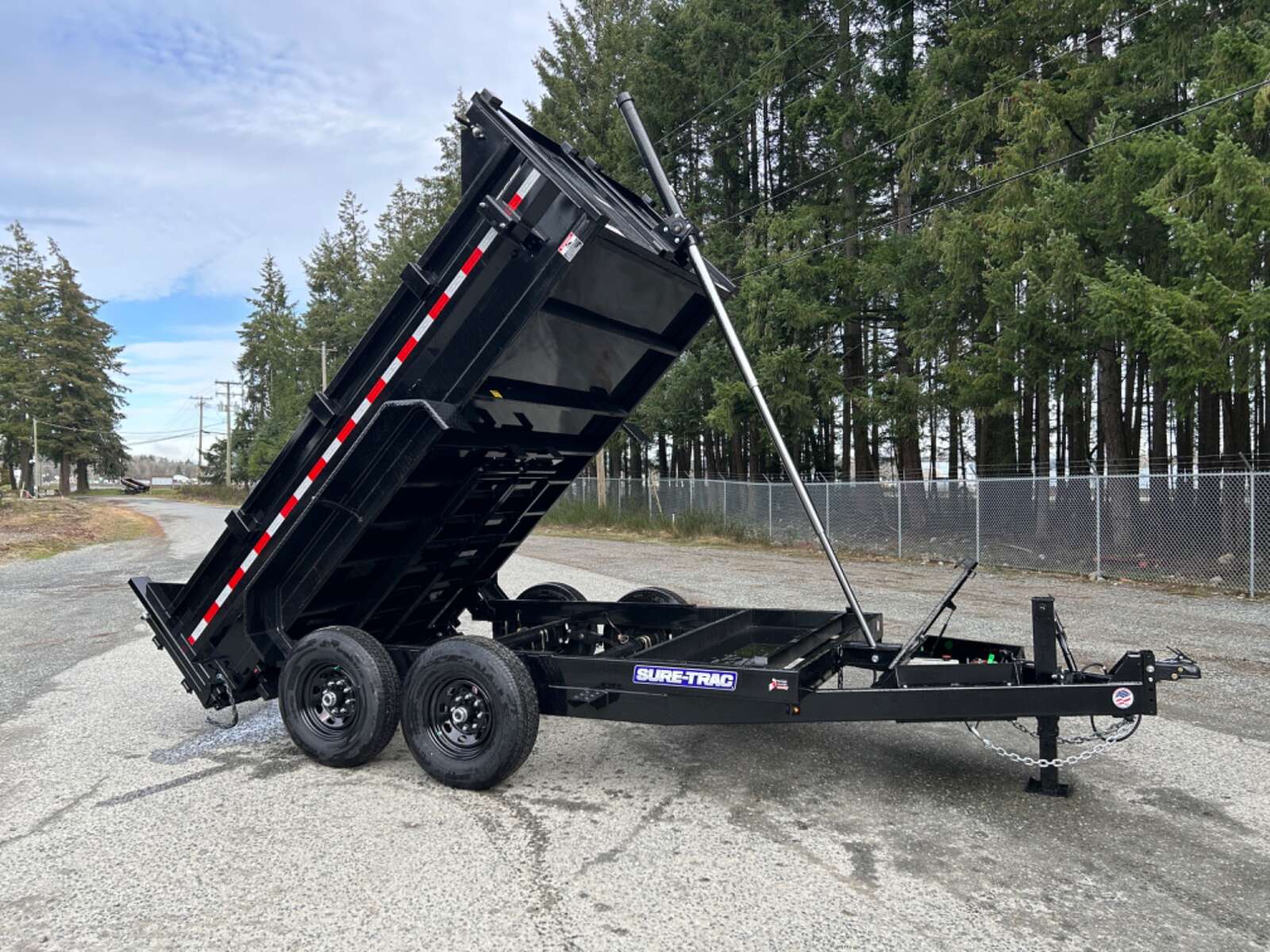 Photo of 2025 Sure-Trac 7X12 Telescopic Hoist 15,500LB GVWR Dump Trailer