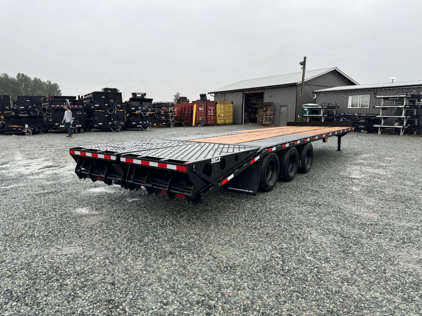 Photo of 2024 Southland 24+6 A-FRAME 30450lb GVW Deckover Trailer