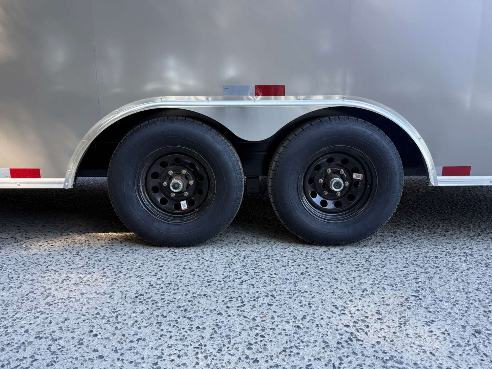 Photo of 2026 Royal Cargo 8.5X24+V 11,400LB GVW 86" TALL CAR HAULER