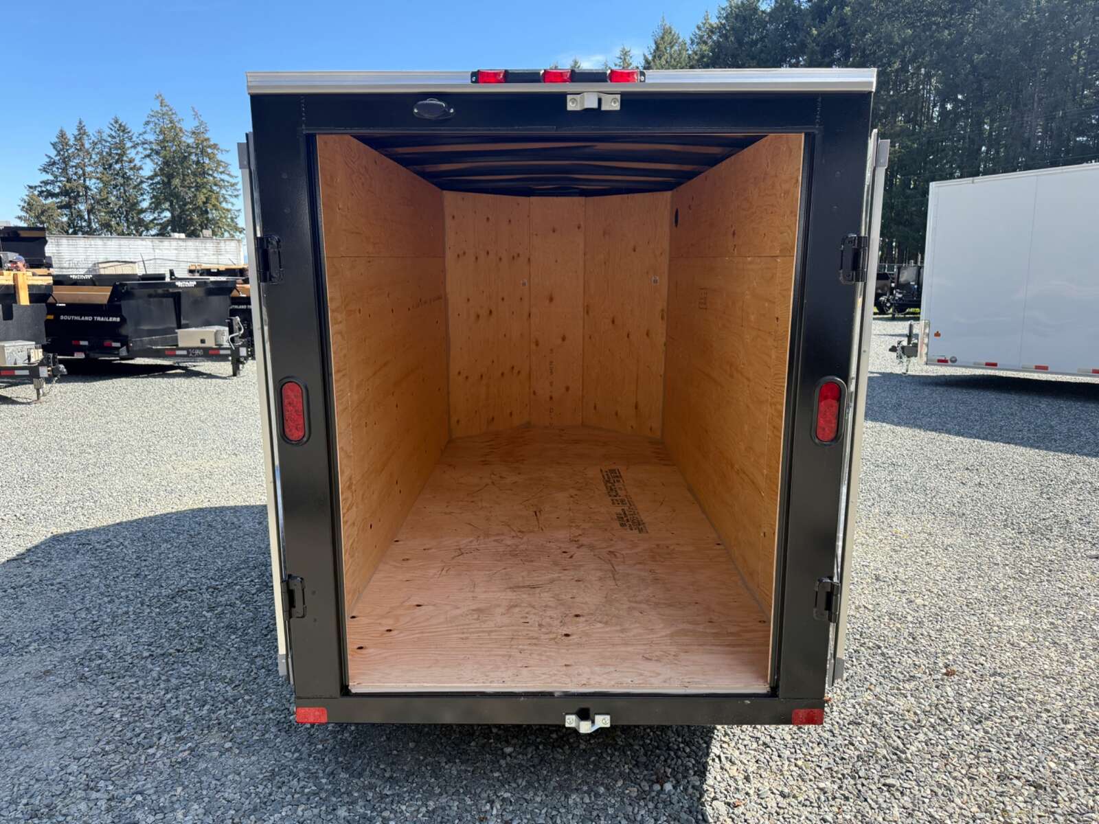 Photo of 2026 Royal Cargo 5X10+V 2990LB GVW BARN DOORS 64" INTERIOR