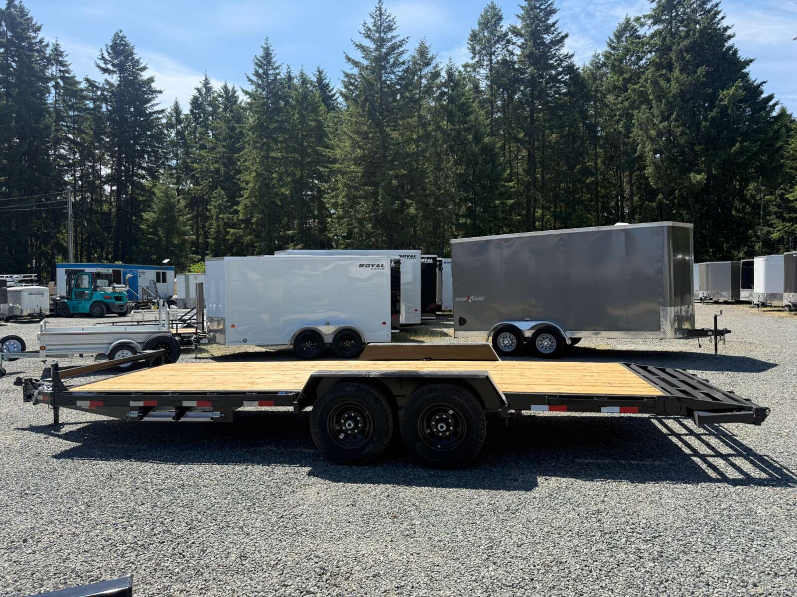 Photo of 2026 Southland 7X20+2' Beavertail 15,400LB GVWR - Slide in Ramps