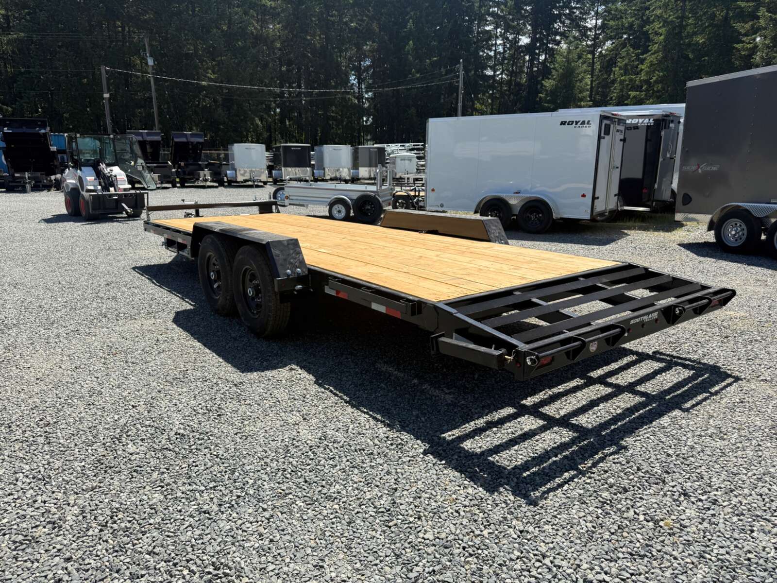 Photo of 2026 Southland 7X20+2' Beavertail 15,400LB GVWR - Slide in Ramps