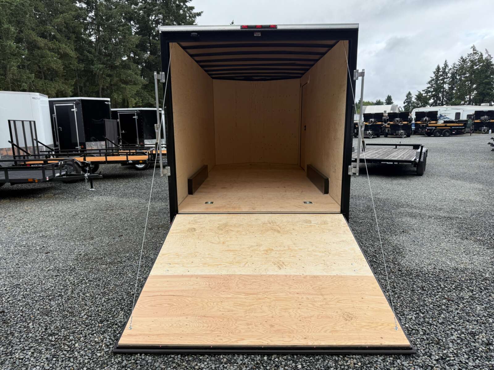 Photo of 2026 Royal Cargo 7.5X16+V 7700LB GVW - 86" Interior - Ramp Door