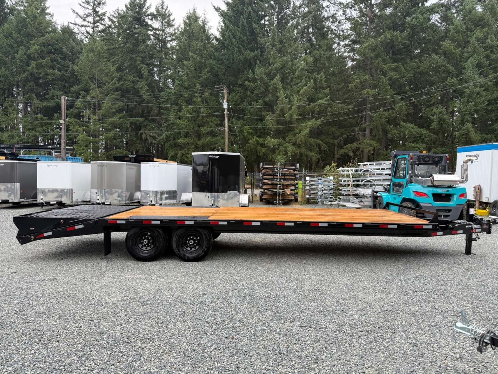 Photo of 2026 Southland 8.5X20+5' Beavertail 15,400LB GVWR Deckover