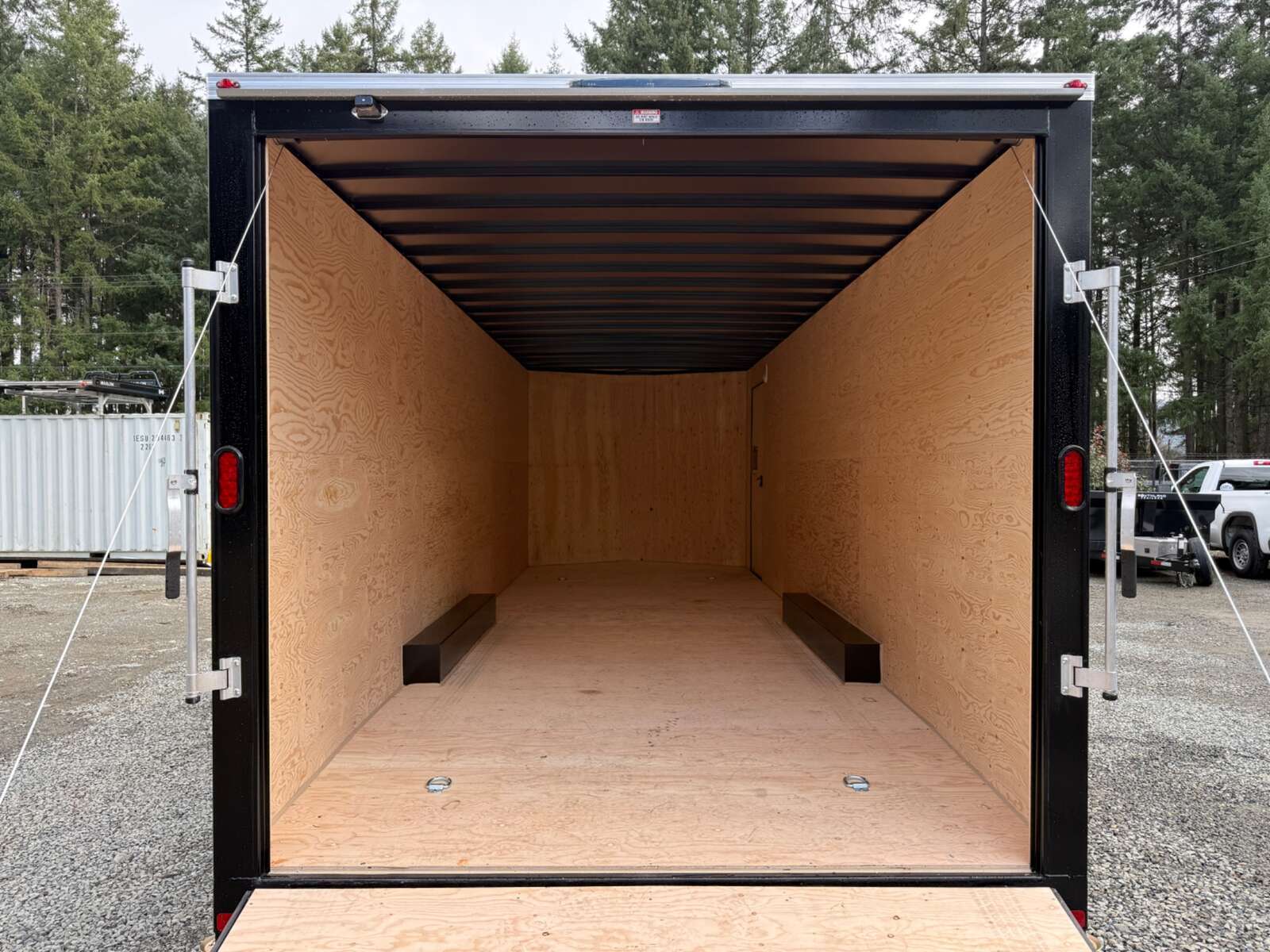Photo of 2026 Royal 8.5x24 +V-NOSE 11,400lb GVW Cargo Trailer - Ramp Door 