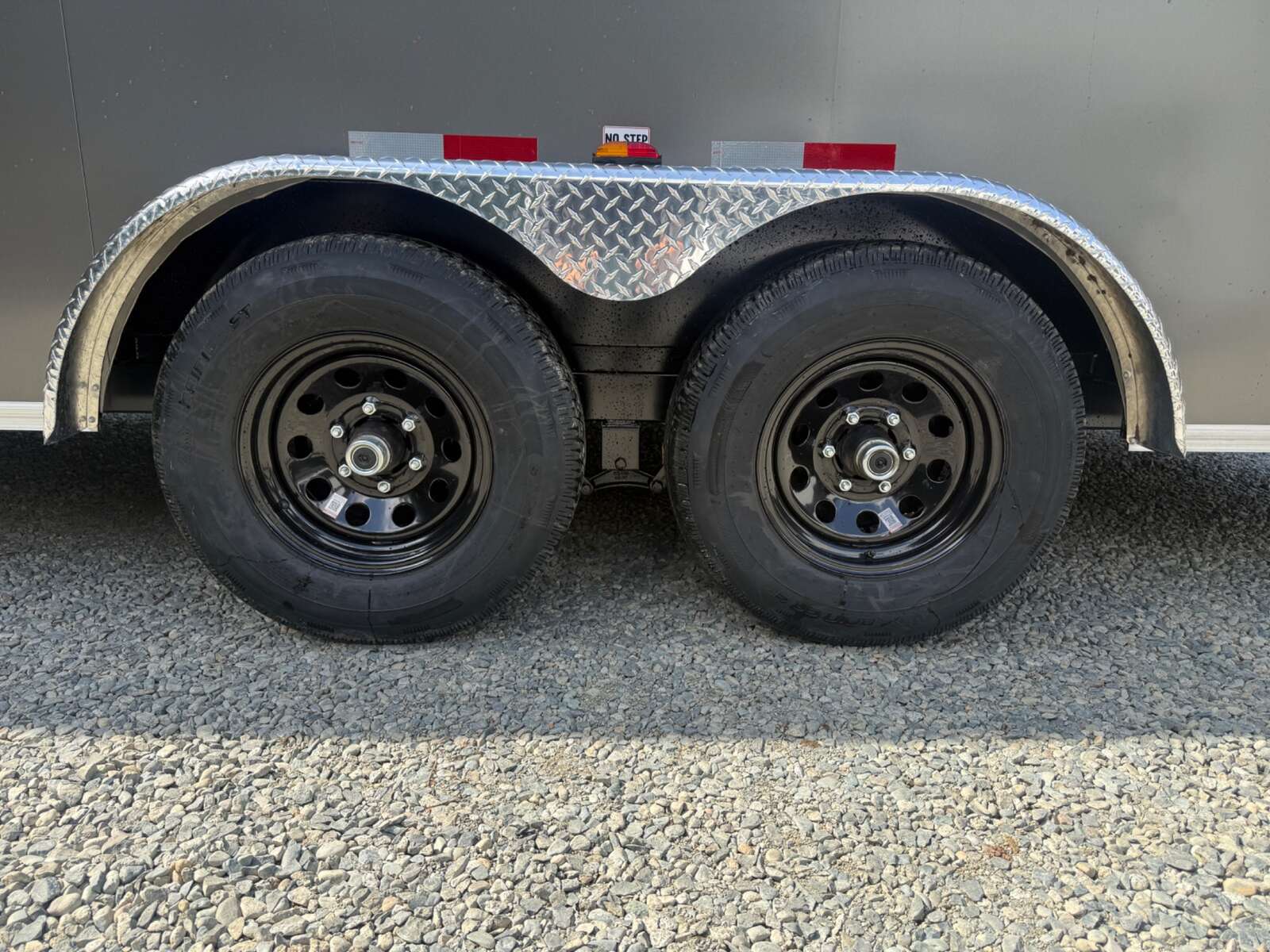 Photo of 2026 Royal Cargo 7.5x18+V 11,400lb GVWR - 86" Interior - Rear Ramp Door 