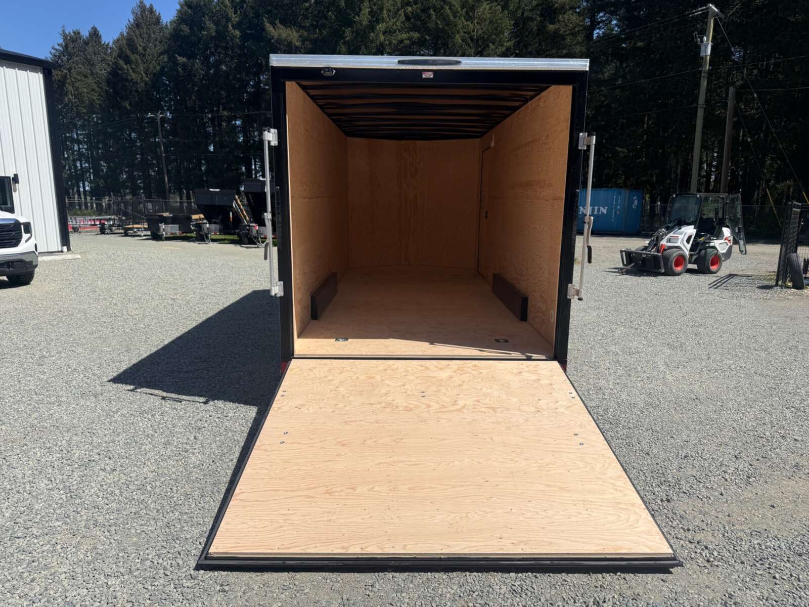 Photo of 2026 Royal Cargo 7.5x18+V 7,700lb GVWR - 86" Interior - Rear Ramp Door