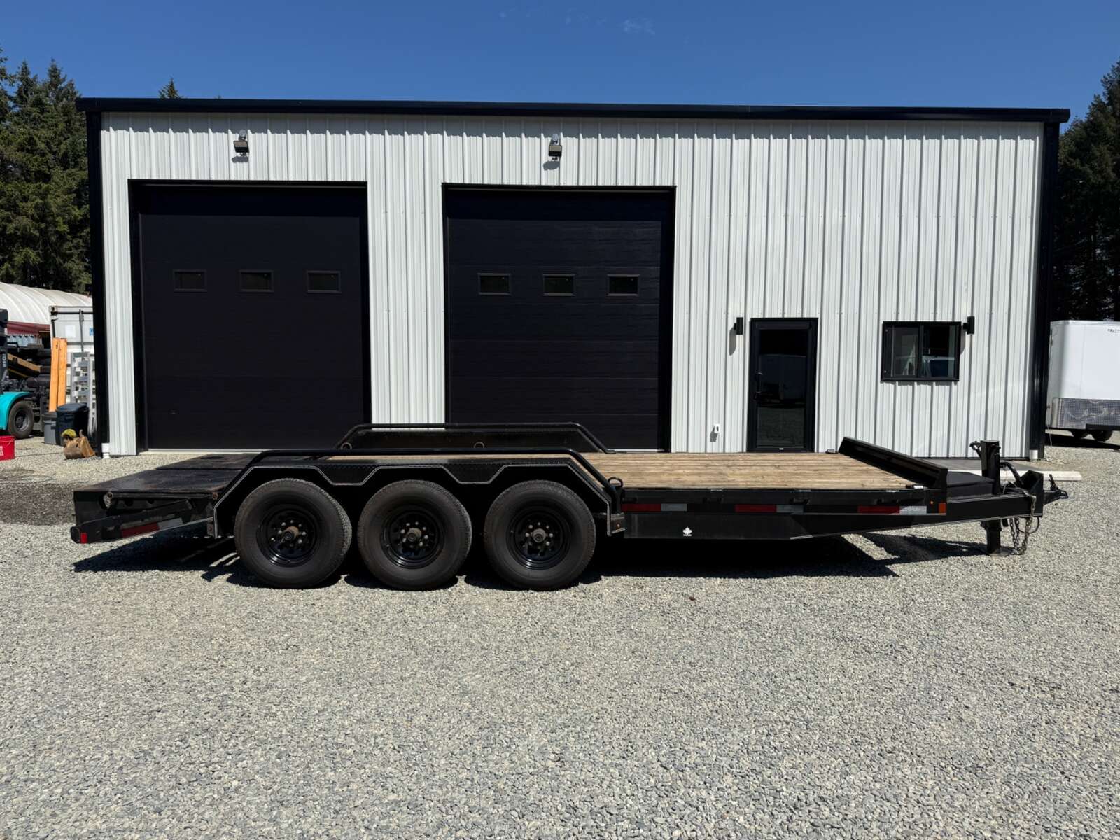 Photo of 2022 Double A 20' 21,000LB GVWR Tri Axle Equipment Trailer