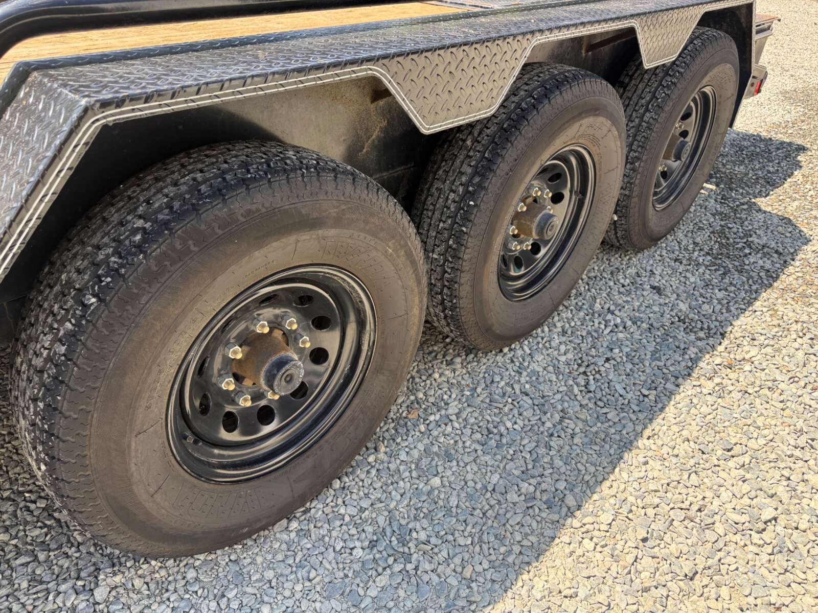 Photo of 2022 Double A 20' 21,000LB GVWR Tri Axle Equipment Trailer