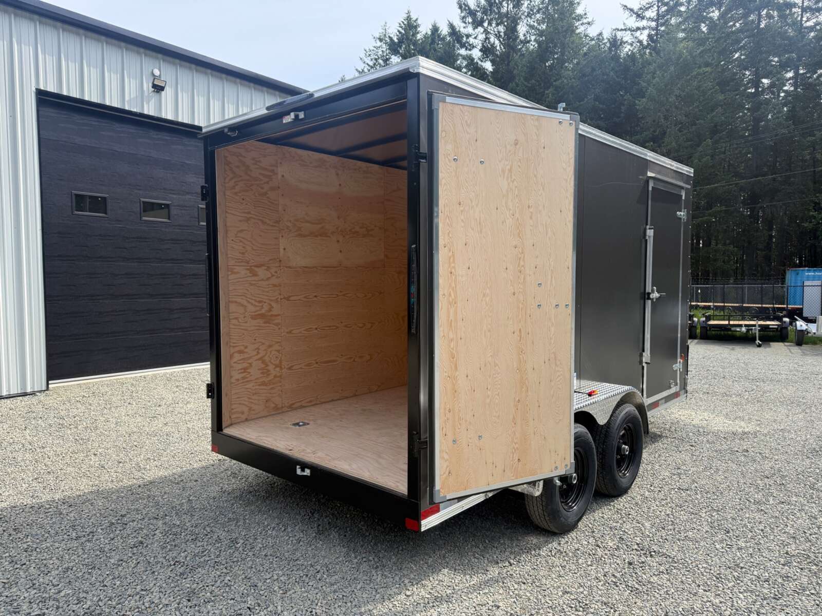 Photo of *SCRATCH/DENT* 2026 Royal Cargo 7X14' + V - HD 11,400LB GVWR - Barn Doors - 86" Interior