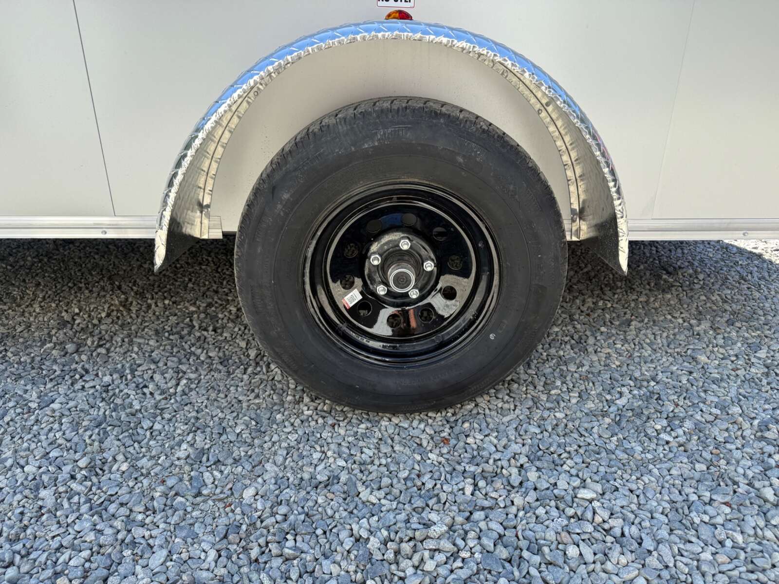 Photo of 2026 Royal Cargo 5X10+V 2990LB GVW - RAMP DOOR - 64" INTERIOR 