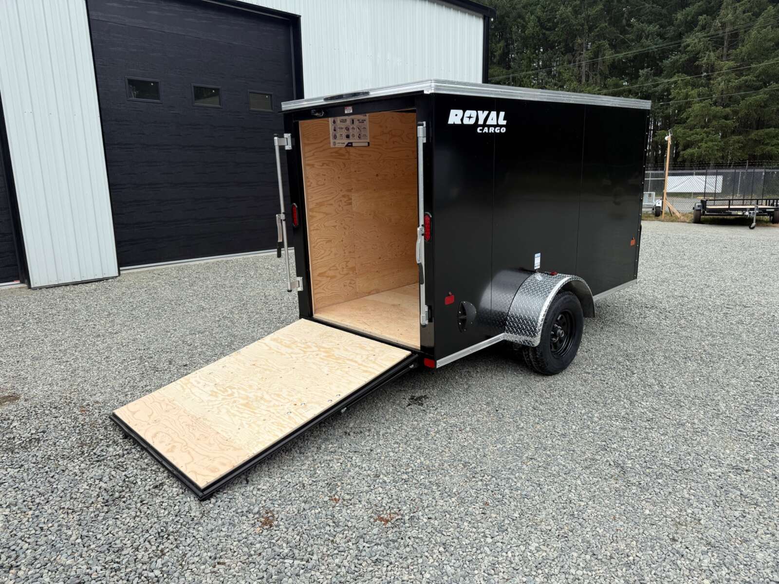 Photo of 2026 Royal Cargo 5X10+V 2990LB GVW - RAMP DOOR - 64" INTERIOR 