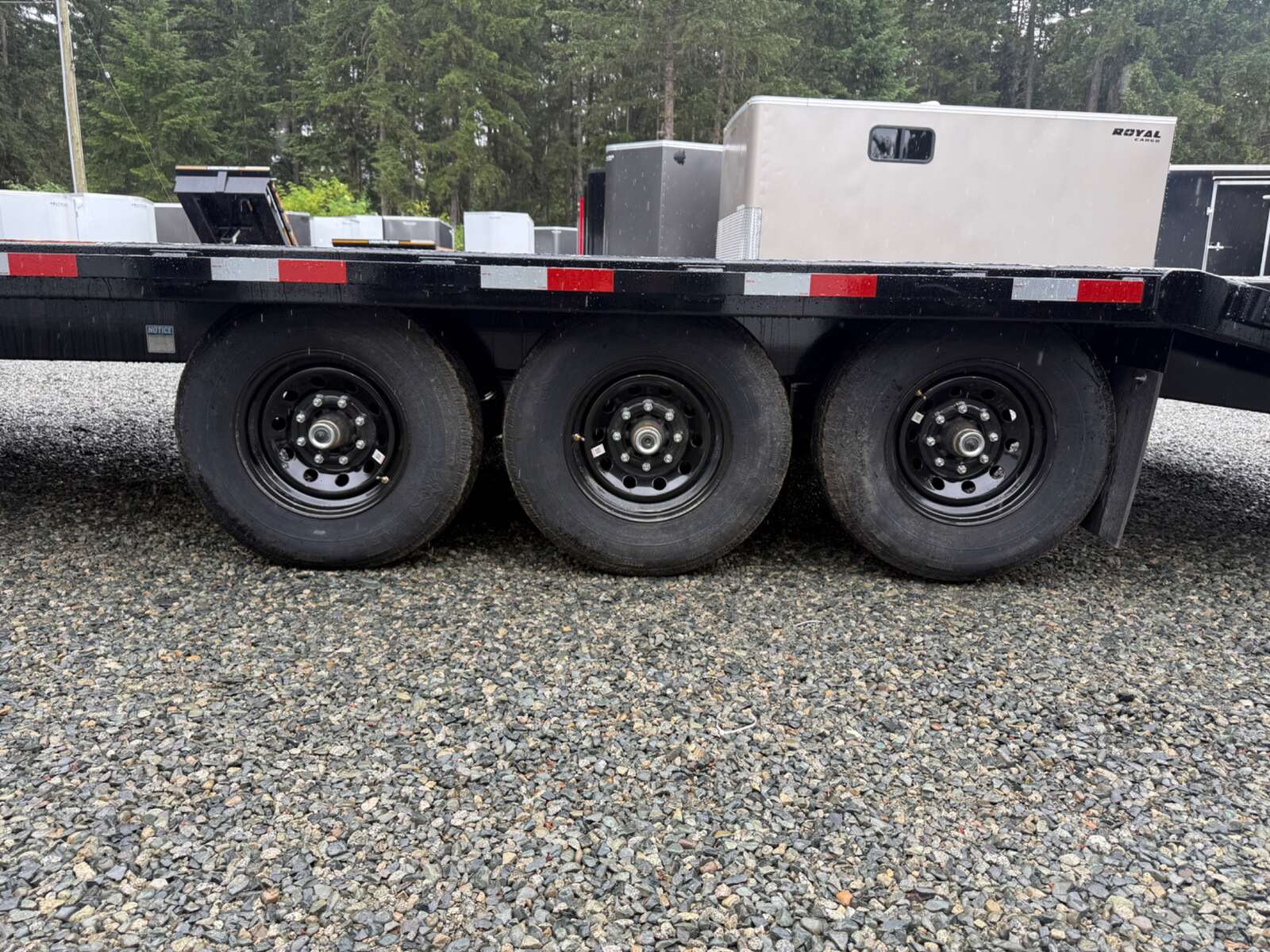 Photo of 2026 Southland 8.5X20+5 Beavertail Deckover 21,000LB GVWR