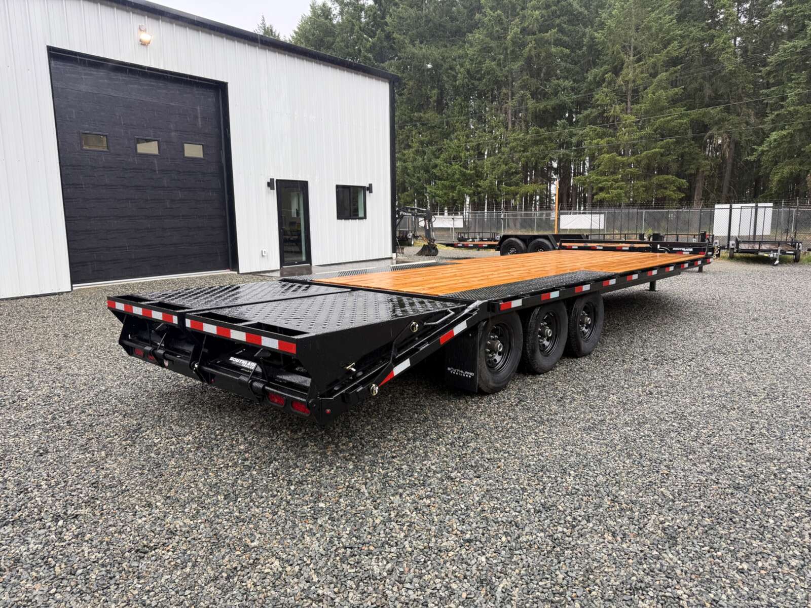 Photo of 2026 Southland 8.5X20+5 Beavertail Deckover 21,000LB GVWR