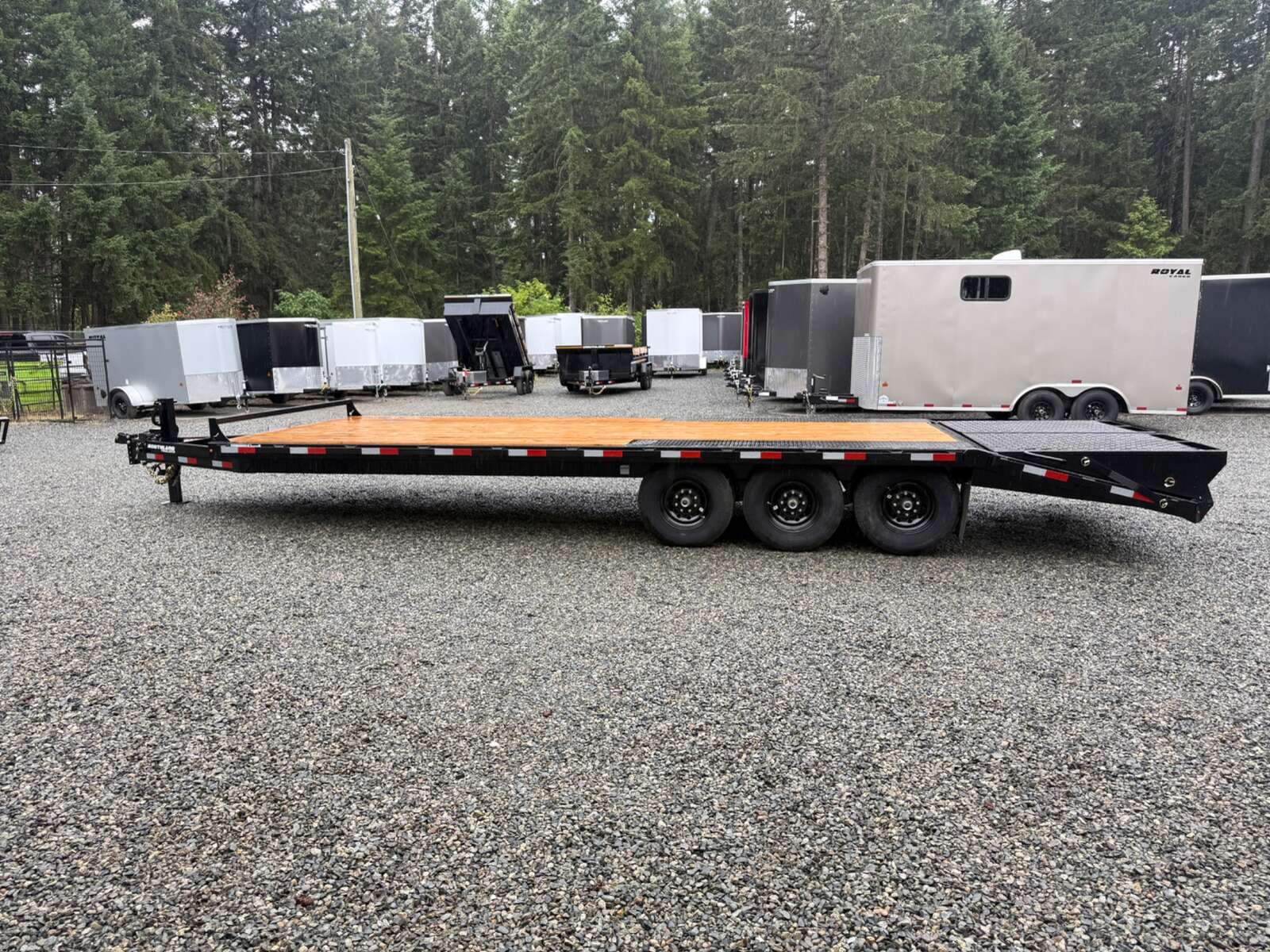 Photo of 2026 Southland 8.5X20+5 Beavertail Deckover 21,000LB GVWR