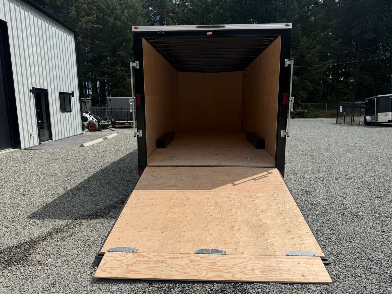 Photo of 2026 Royal Cargo 8.5X20+V-Nose 11,400LB GVWR - 86" Interior - Ramp Door