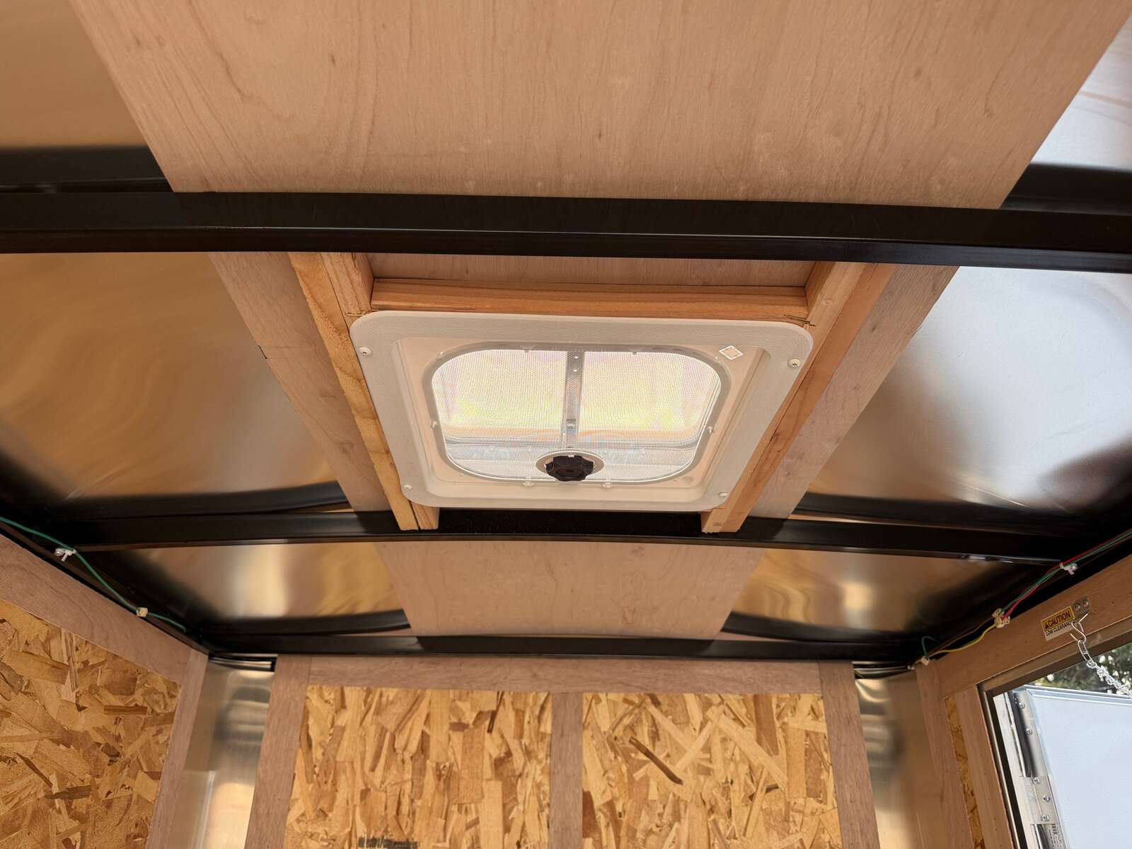 Photo of 2027 CARGO KING 5X8 2,990LB GVW - 65" INTERIOR - BARN DOOR