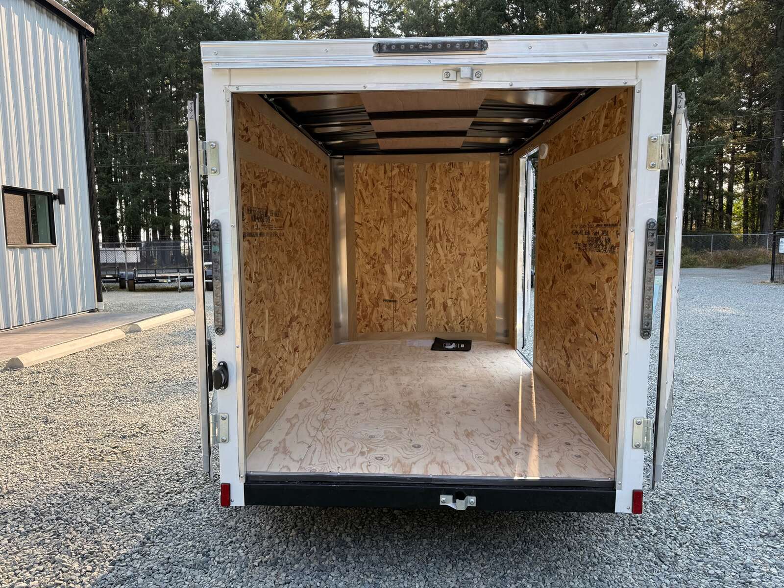 Photo of 2027 CARGO KING 5X8 2,990LB GVW - 59" INTERIOR - BARN DOOR