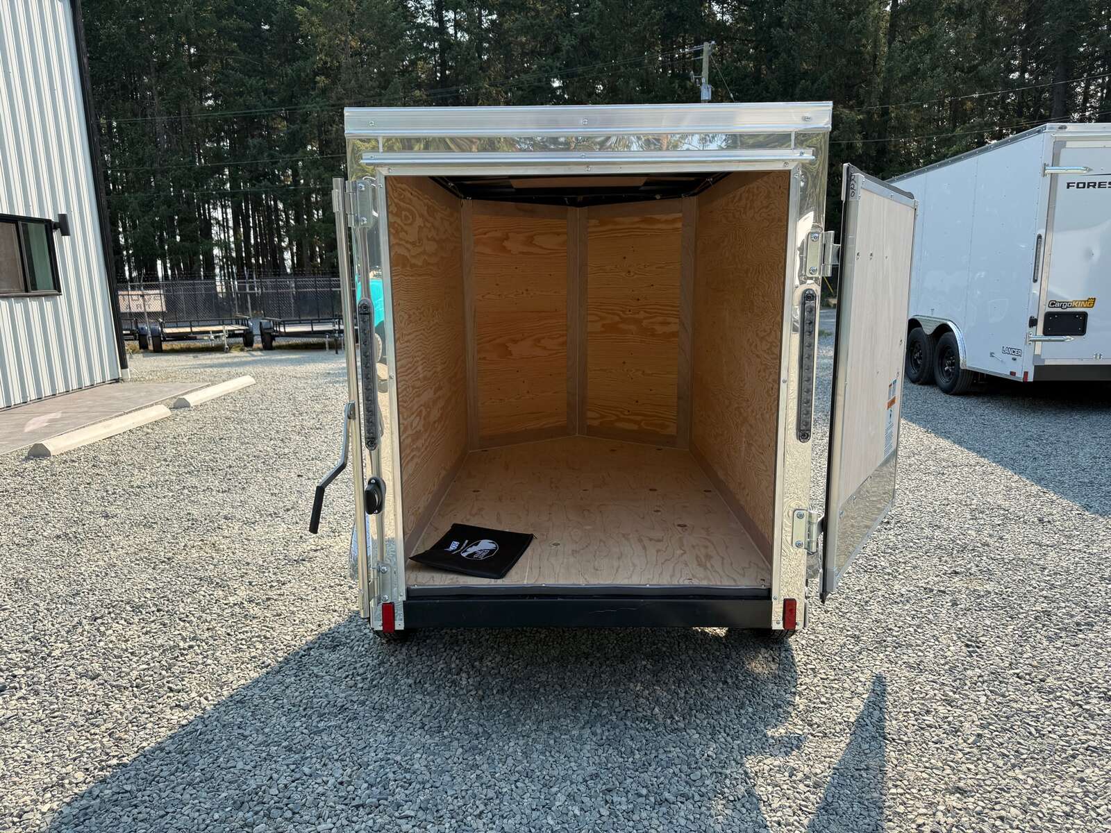 Photo of 2027 CARGO KING 4X6 2,000LB GVW - 50" INTERIOR - BARN DOORS 