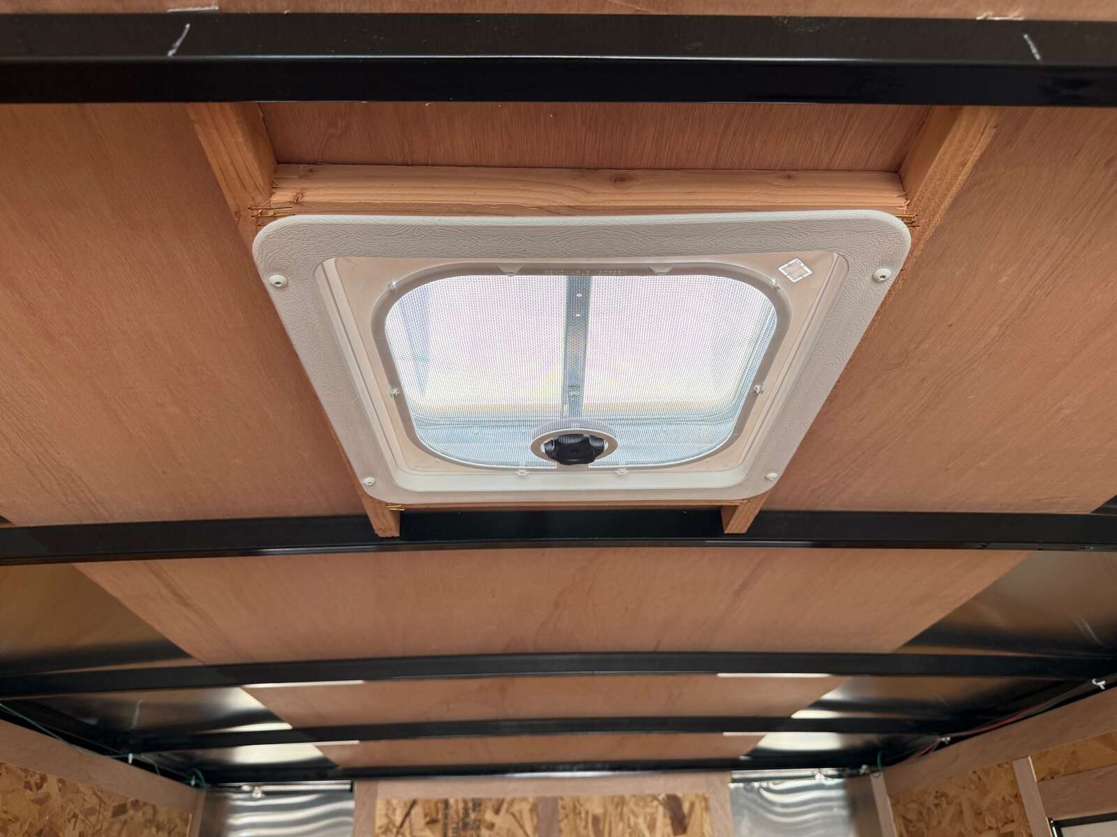 Photo of 2027 CARGO KING 7X16 7,000LB GVW - 80" INTERIOR - BARN DOORS 