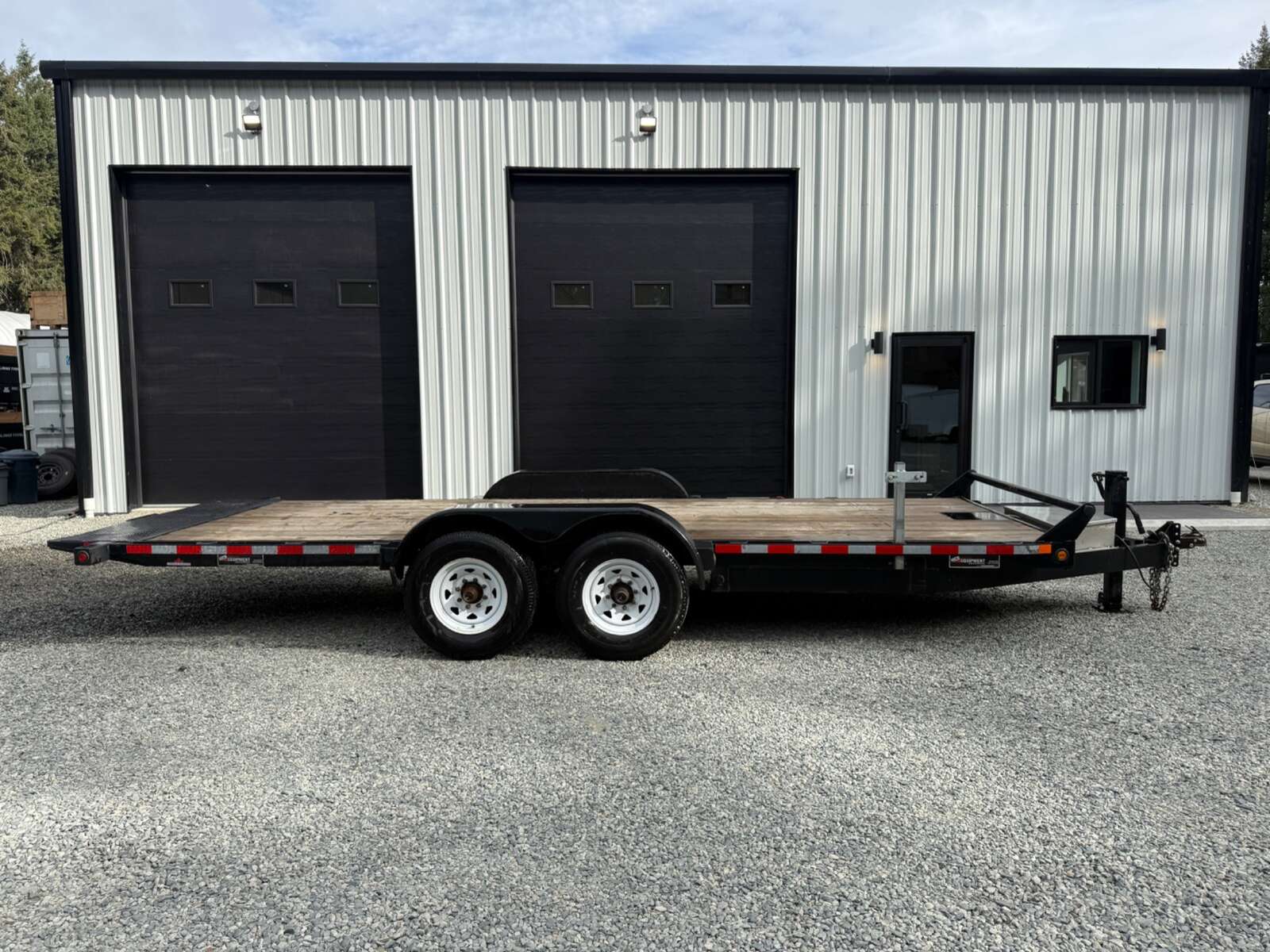 Photo of Used 2022 Canada Trailers 20' Hydraulic Tilt - 14,000LB GVWR