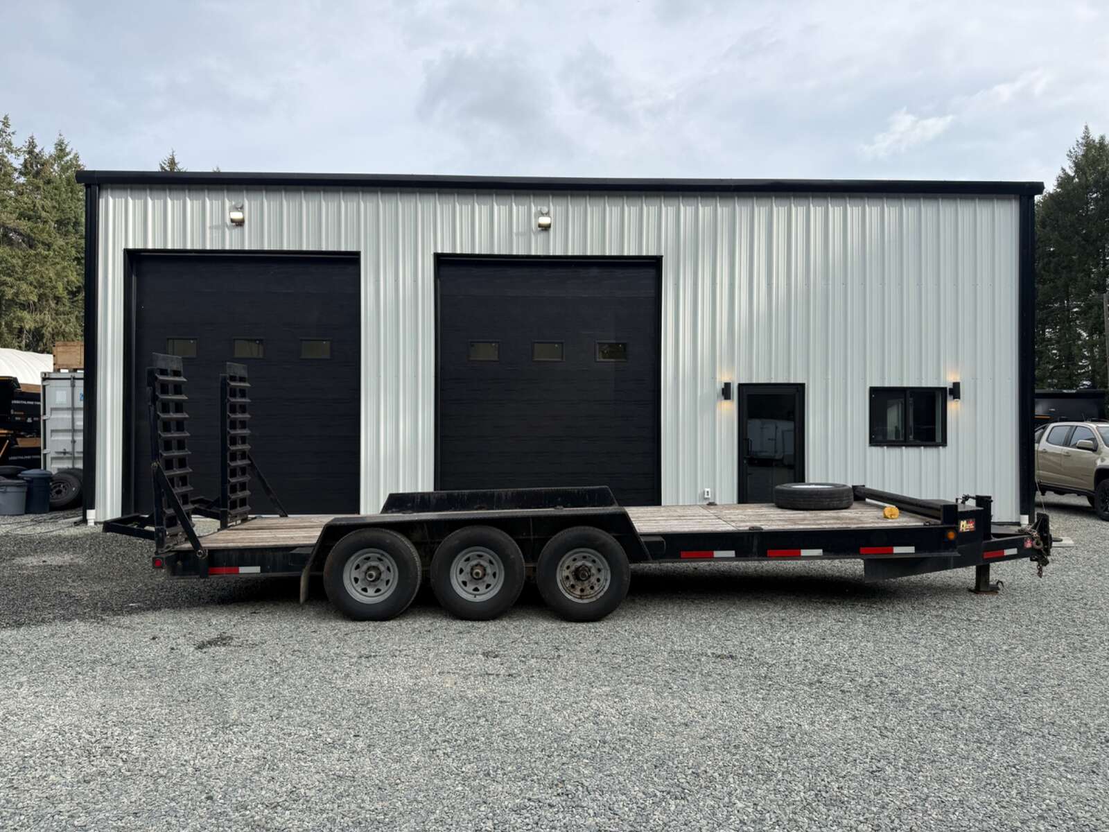 Photo of Used 2019 Miska HD 22' Tri Axle - 21,000LB GVWR
