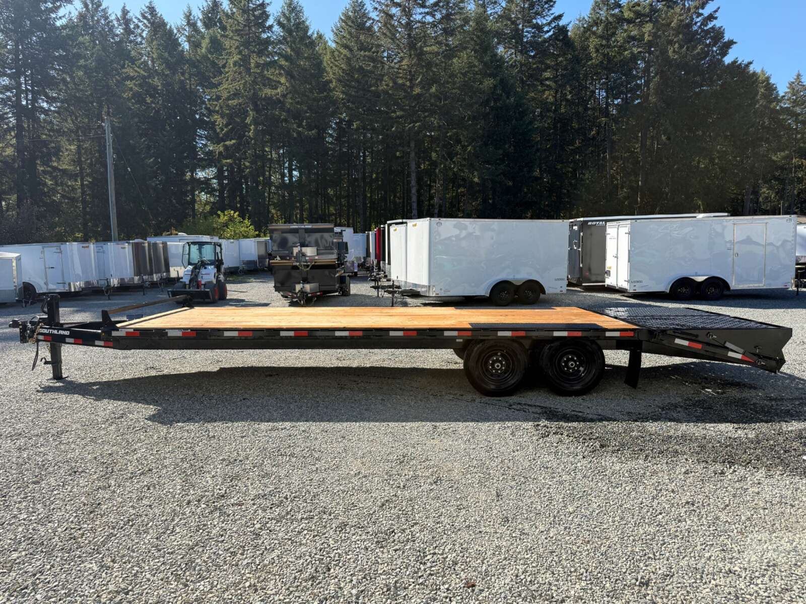 Photo of 2027 Southland 8.5x20+5' Beavertail 15,400lb GVWR Deckover