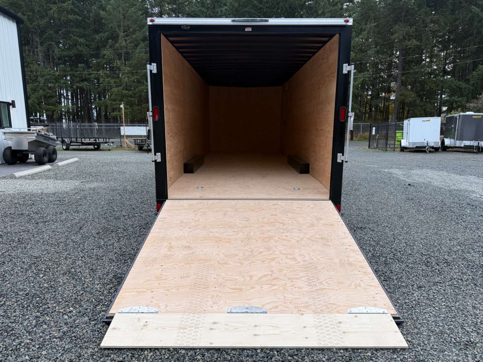 2027 Royal Cargo 8.5x24+V 11,400lb GVW 86" Tall Car Hauler