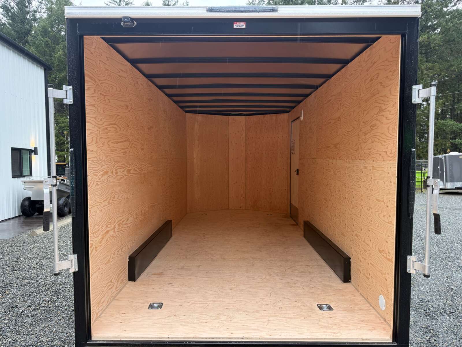 Photo of 2027 Royal Cargo 7.5x16+V 7700lb GVW - 86" Interior - Ramp Door