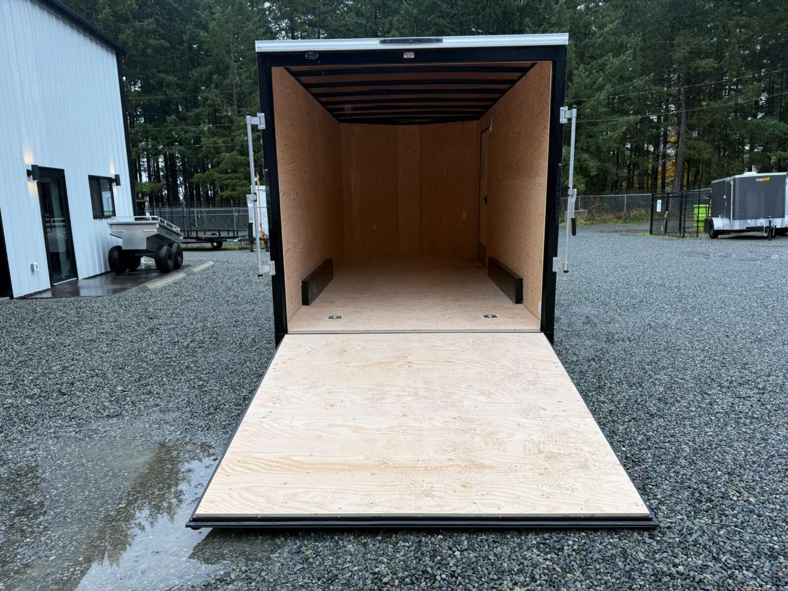 Photo of 2027 Royal Cargo 7.5x16+V 7700lb GVW - 86" Interior - Ramp Door